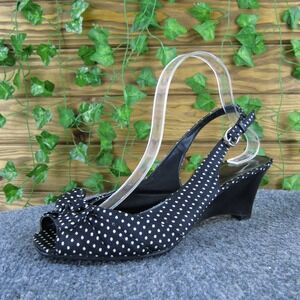Etienne Aigner Women Alison Slingback Black Synthetic Pump 8.5` Gently Used 2025